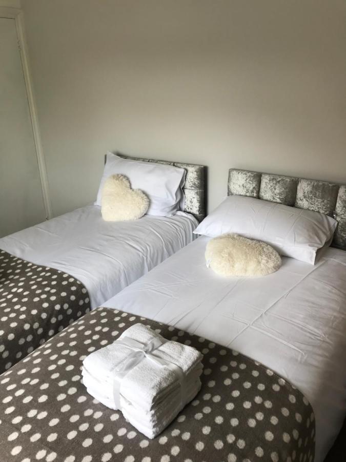 2Bed Bungalow House, Speedwell, Bristol, Uk, Sleeps Up To 6 Guestsアパートメント エクステリア 写真