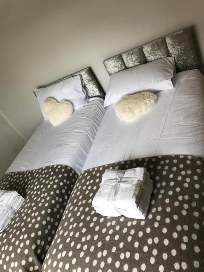 2Bed Bungalow House, Speedwell, Bristol, Uk, Sleeps Up To 6 Guestsアパートメント エクステリア 写真